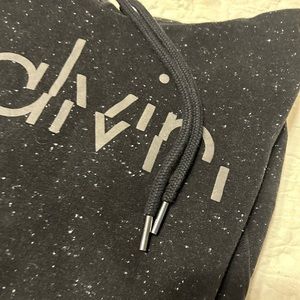 Calvin Klein Jeans NWOT Black Cropped Speckled Hoodie - NWOT, size Medium $20